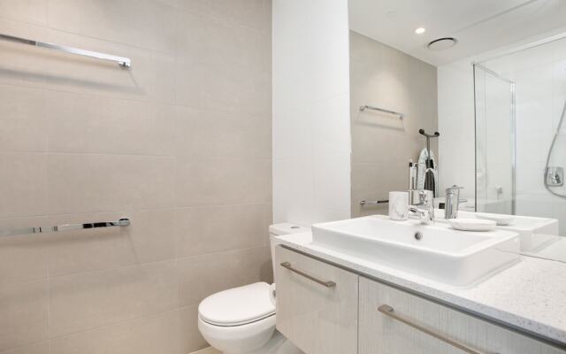 StayCentral on Lonsdale