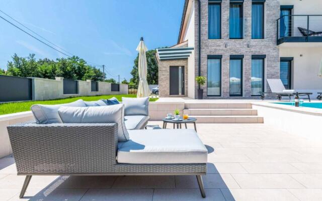 Villa Rocksalt