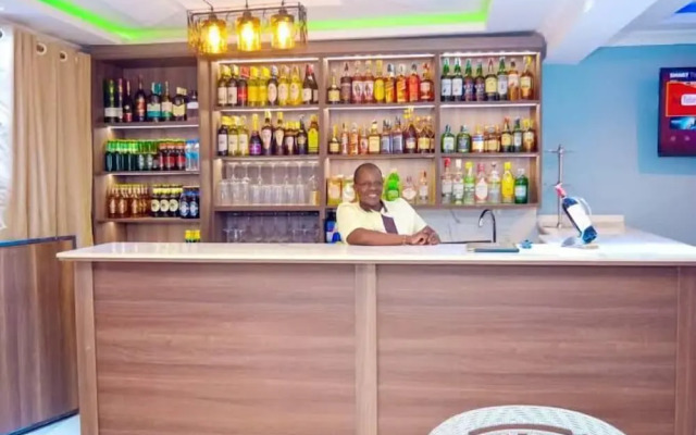 Dhe Jomels Hotel Siaya