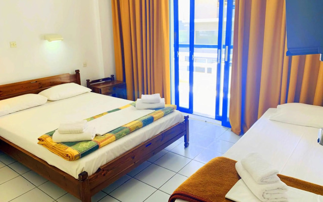 Kassavetis Center - Hotel Studios & Apartments
