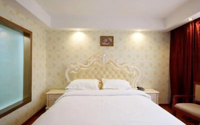 Yintian Business Hotel