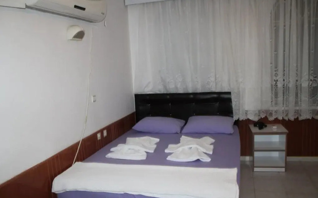 Voyager Hotel