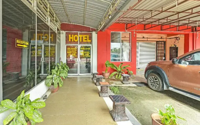 Cz Traveler's Hotel by Oyo Rooms