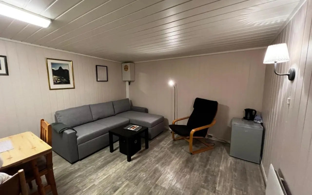 Midnattsol Rom Og Hytter