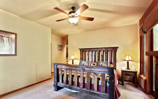 Yosemite Scenic Wonders - Fish Camp Area