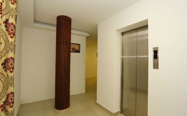 OYO 9620 Hotel Emza Residency