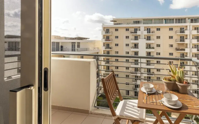 Modern and Comfortable Apart Savoy Garden