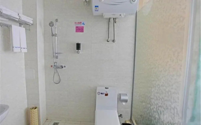 July Sky Business Hotel