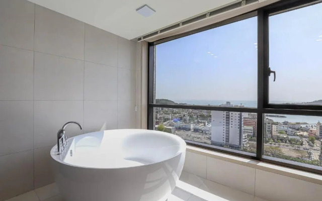 H Avenue Hotel Gijang Ilgwang