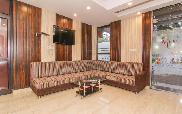 Oyo Flagship Bridge View Hotel