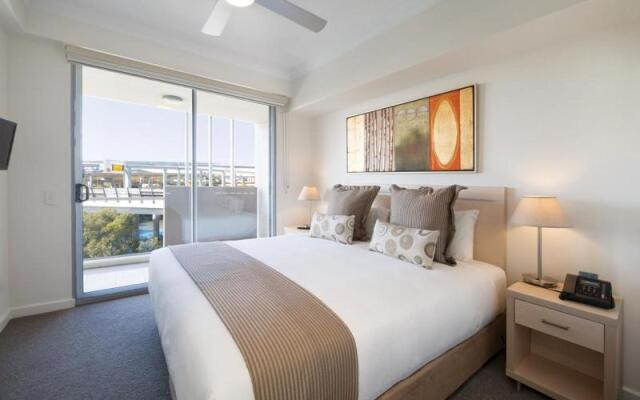 Oaks Brisbane Mews Suites