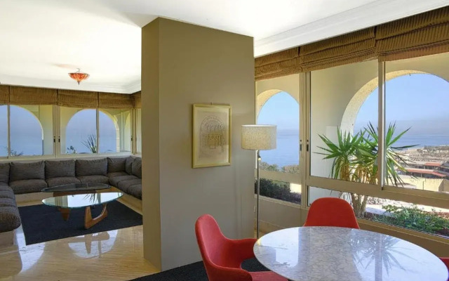 Portemilio Hotel And Resort