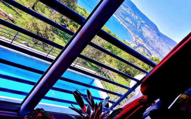 Superb Breathtaking Views 3bedroom All Day Sun