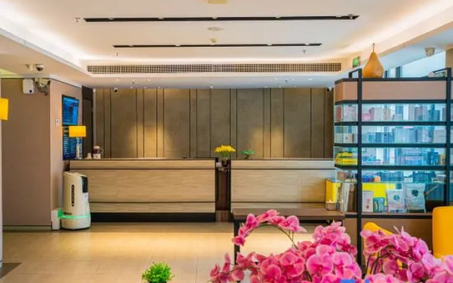 Homeinn Plus Hotel (Shenyang Santai Subway Station Santai Wanxianghui)