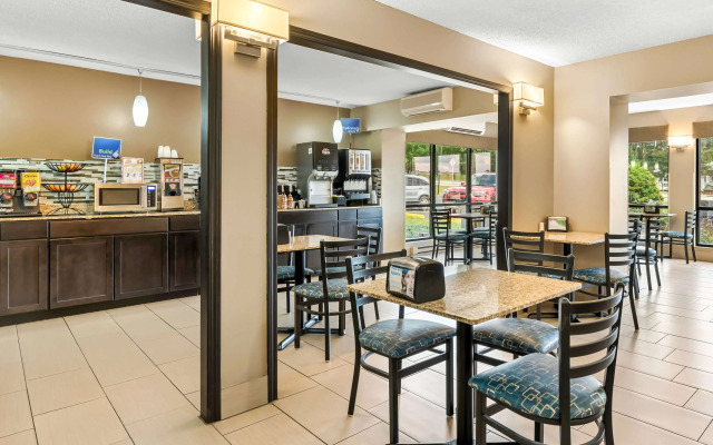 Best Western Baraboo Inn