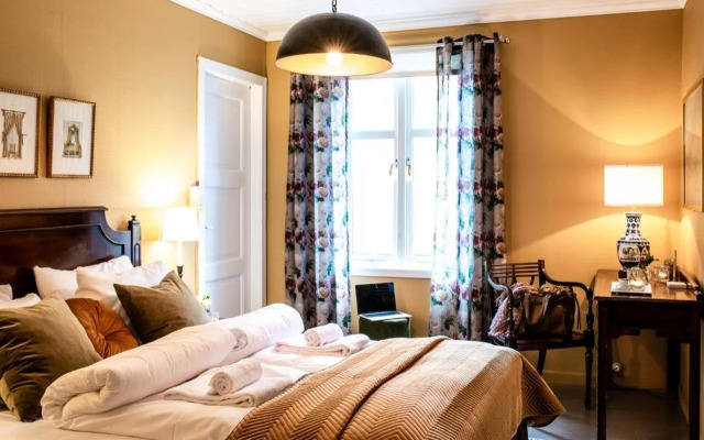 Fjærland Fjordstove Hotell - Huseby Hotelldrift AS