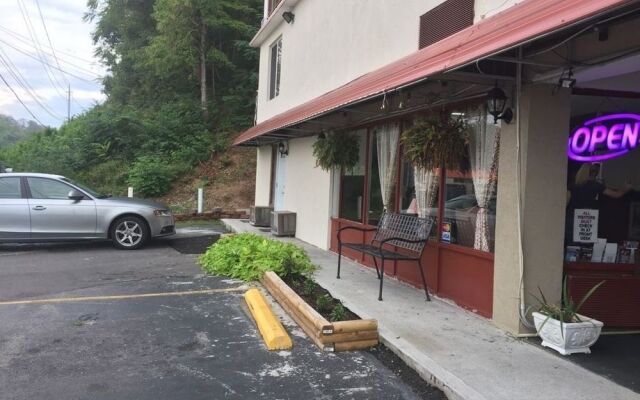 Rodeway Inn On The Parkway