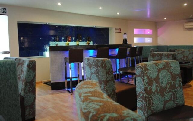 Hotel Centinela Grand