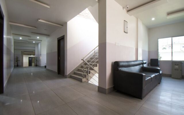OYO 33503 Hotel Holiday international