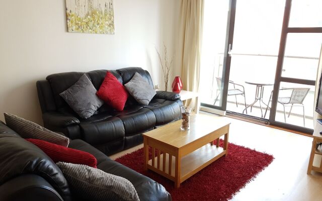 2 Bed 2 Bath City View Apartment