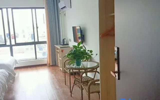 Xingcheng Business Hotel