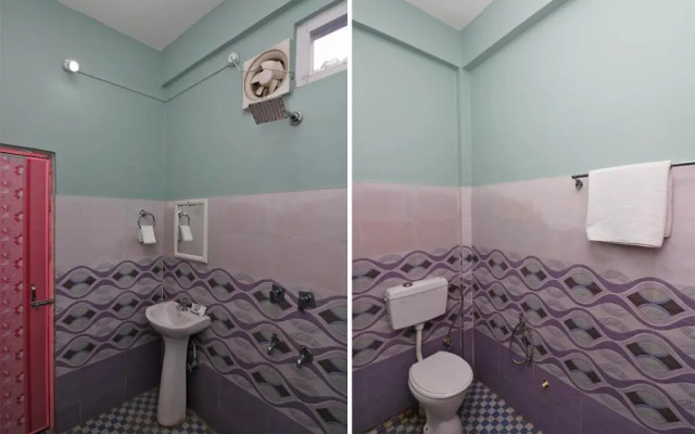 Hotel Sweet Home by OYO Rooms