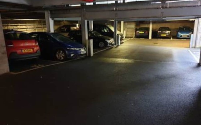 Birminghams Hidden Gem Emerald Apartment, Sleeps 4