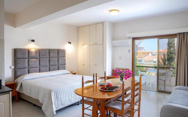 Stephanos Hotel Apartments