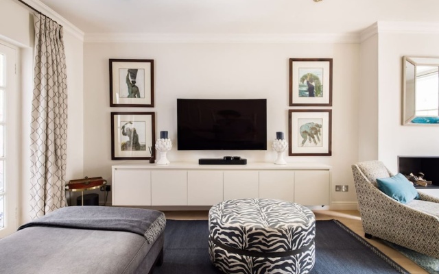 Prince Luxe 4 Bedroom House in Chelsea