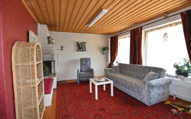 Stunning Home in Håverud With 4 Bedrooms and Internet