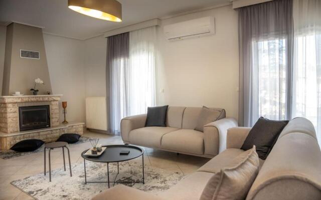 Alexandros Suite