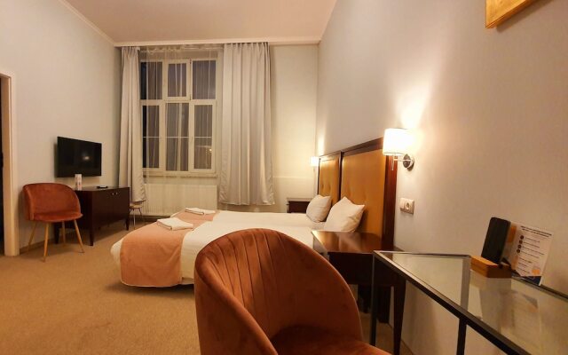 Holiday Suites Cracow