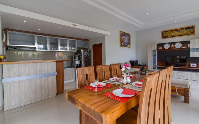 Villa Banyu Riris