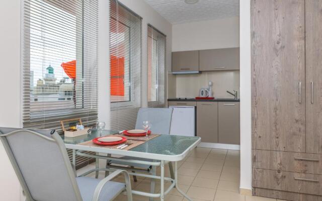 Sergios Apartments 4