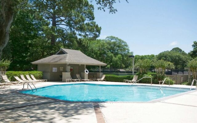 Centre Court by RedAwning