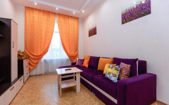 Пять звезд на улице Декабристов