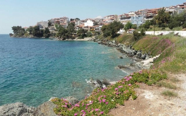 Fantastic Penthouse in Neos Marmaras