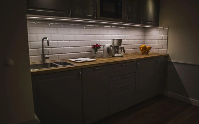 Angel House Apartments