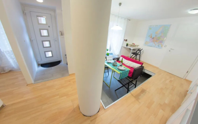 Studio L