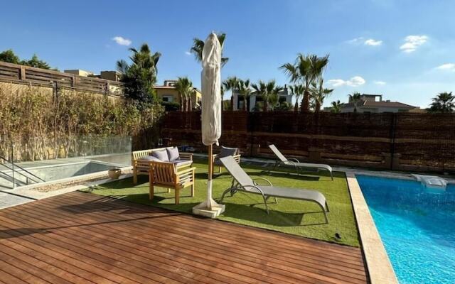 Villa with Pool-Allegria-Sheikh Zayed