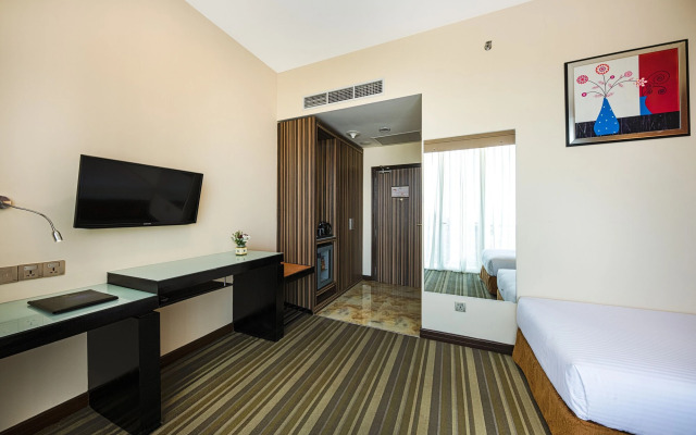 Pearl Grand By Rathna