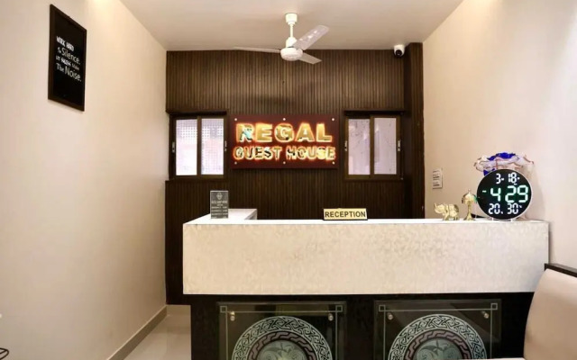 Regal Guest House by ROH