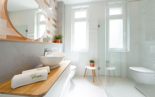 Luxury rooms Mak