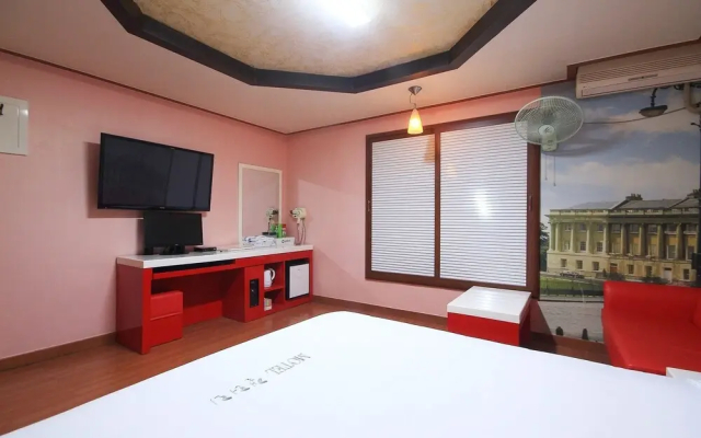 Iksan Hotel Curve