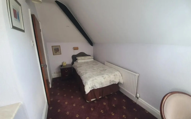 Dove Court Mini Lodge
