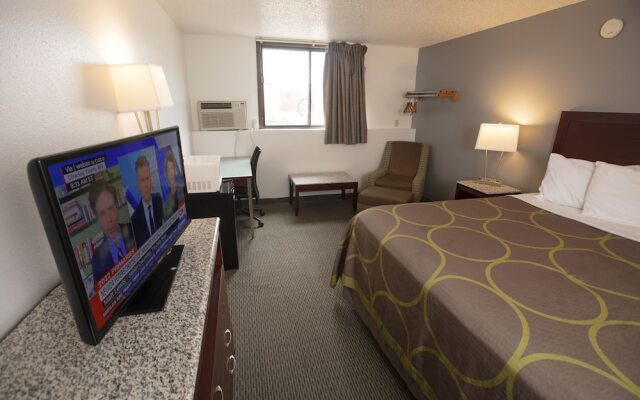 Bison Inn and Suites