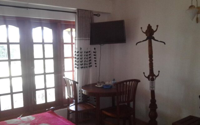 Thilina Hotel by Explorer Trails