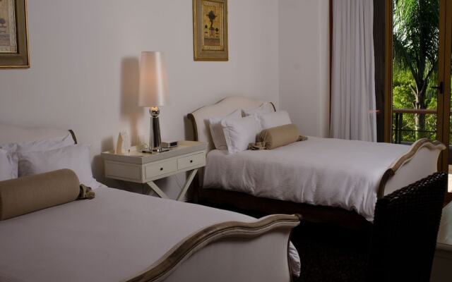 Los Altos Residences