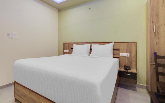 Townhouse OAK Hotel SVA
