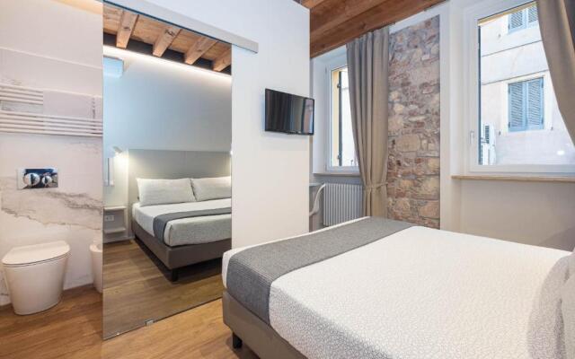 Teatro Romano Easy Suites